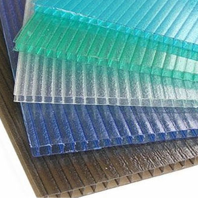 Duurzaam 5mm Golf Plastic Blad 2.5m Breedte Gekleurde Correx-Bladen