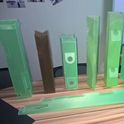 Corflute Tree Guard geschikt voor tuiniers, tuinarchitecten en boomkwekerijen op zoek naar duurzame tubes voor de bescherming van zaailingen